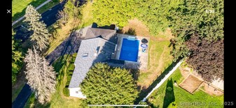 281 Spring St in Cheshire, CT - Building Photo