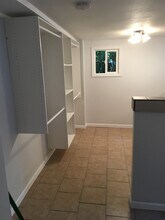 1409 N 40th St, Unit Front in Seattle, WA - Building Photo - Building Photo