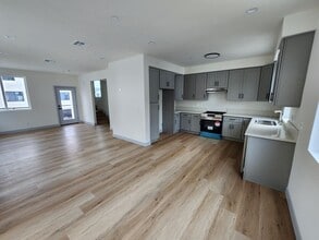 2154 245th St in Lomita, CA - Building Photo - Building Photo