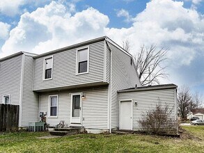7745 Stoneford Dr in Columbus, OH - Building Photo - Building Photo