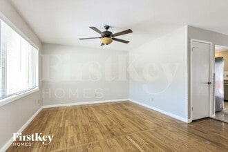 12029 Glengrove Dr in Maryland Heights, MO - Building Photo - Building Photo