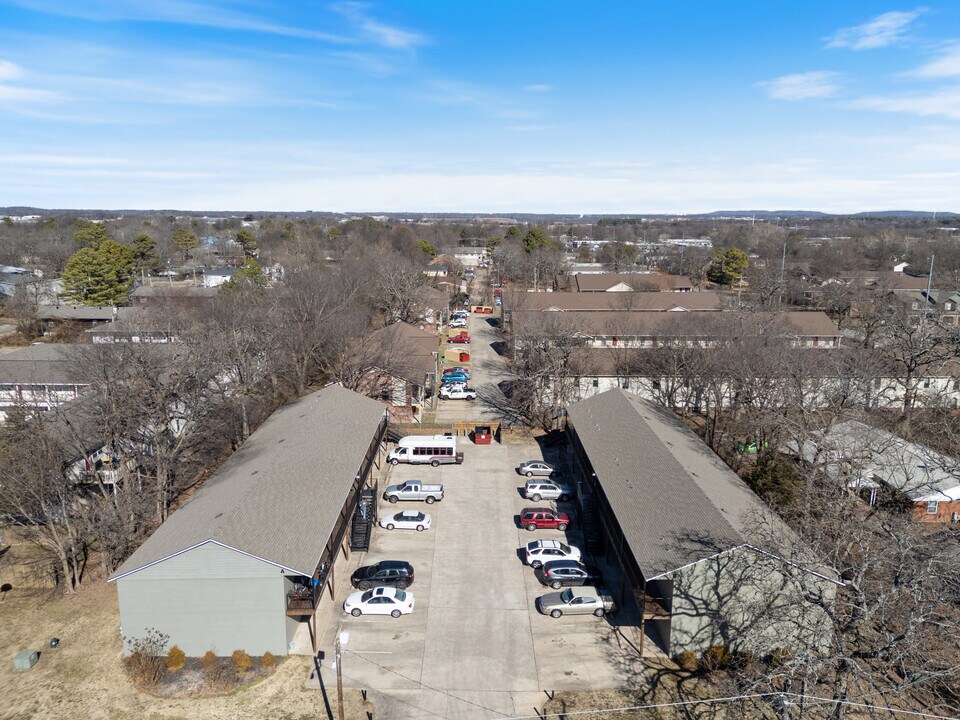 Arbor Vine Apartments in Fayetteville, AR - Foto de edificio