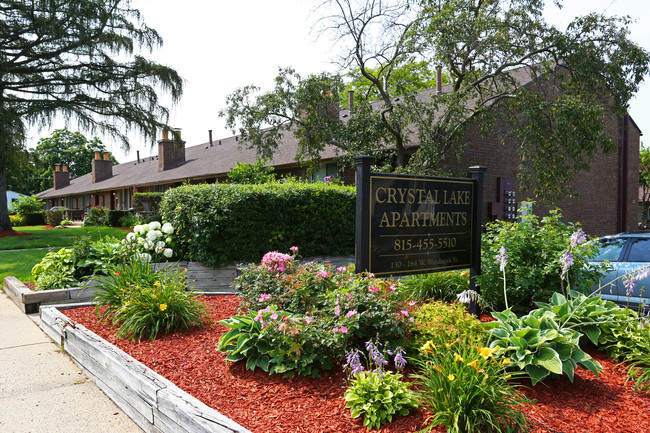 Crystal Lake Apartments