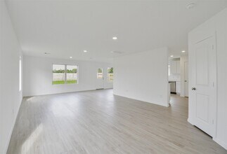 18566 Cepagatti Dr in New Caney, TX - Building Photo - Building Photo