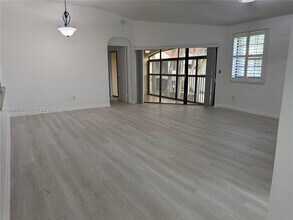 502 SW 158th Terrace in Pembroke Pines, FL - Building Photo - Building Photo