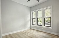 6931 N Lakewood Ave, Unit 1 in Chicago, IL - Building Photo - Building Photo