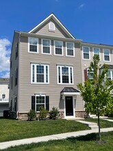 223 Lake Seymour Dr in Middletown, DE - Building Photo - Building Photo