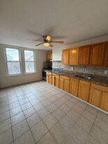 130 Milford Ave in Newark, NJ - Building Photo