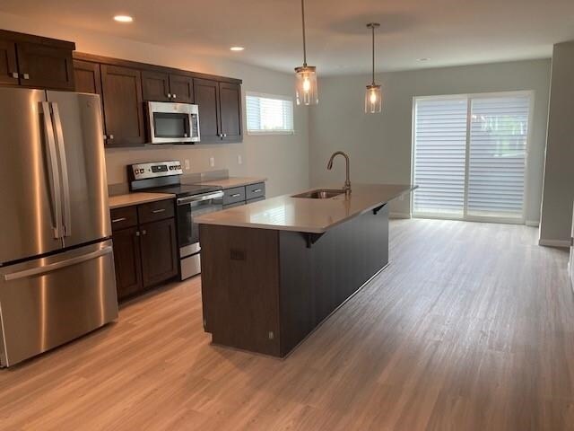 621 Hillcrest Dr in Waunakee, WI - Building Photo - Building Photo