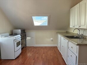 119 Lake Shore Dr in Patchogue, NY - Building Photo - Building Photo