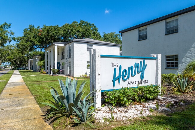The Henry Apartments