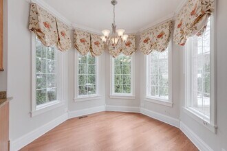 420 Pine Manor Dr in Wilmette, IL - Building Photo - Building Photo