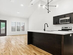 309-311 N Washington St in Raymore, MO - Building Photo - Building Photo