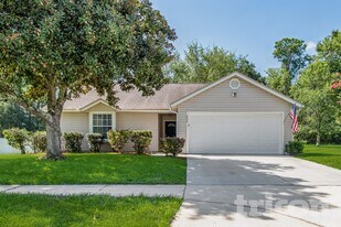 635 Charles Pinckney St in Orange Park, FL - Building Photo