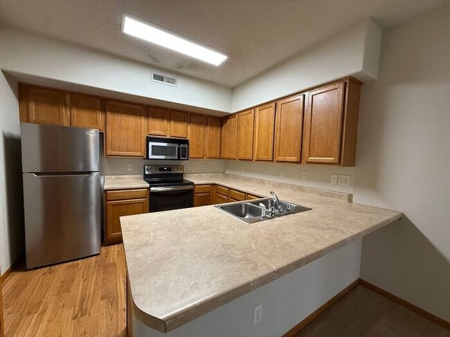 property at 4345 York Pl