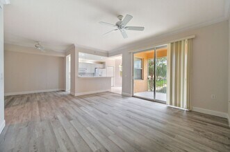 8570 Kingbird Loop in Ft. Myers, FL - Building Photo - Building Photo