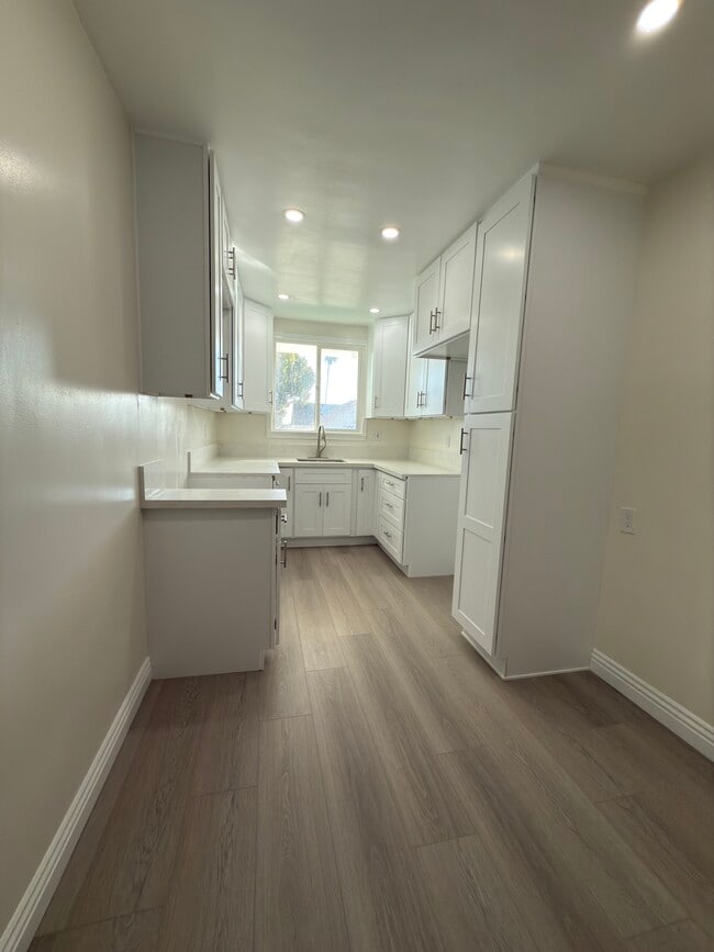 5110 Harold Way in Los Angeles, CA - Building Photo - Building Photo