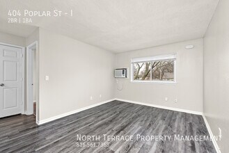 404 W Poplar St-Unit -I in Olathe, KS - Building Photo - Building Photo