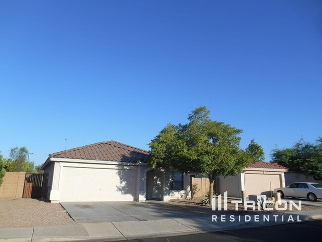 property at 106 S Valle Verde