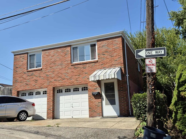 property at 815 Louisa St