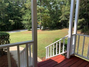 4930 Muirwood Dr in Powder Springs, GA - Building Photo - Building Photo