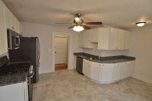 72 Grampian Way, Unit 3 in Boston, MA - Building Photo - Building Photo