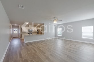 18857 Seabiscuit Ln in Zachary, LA - Building Photo - Building Photo