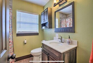 105 Ramona Cir in Palm Harbor, FL - Building Photo - Building Photo