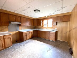 301 E Kankakee River Dr in Wilmington, IL - Building Photo - Building Photo