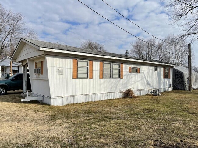 303 Temple St photo'