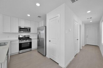 18271 Via Aurelia Dr in New Caney, TX - Building Photo - Building Photo