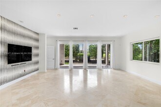 5785 Alton Rd in Miami Beach, FL - Building Photo - Building Photo