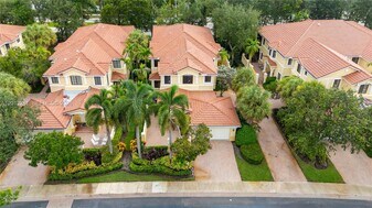 1559 Passion Vine Cir in Weston, FL - Building Photo