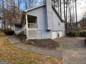 240 White Pines Dr in Alpharetta, GA - Building Photo - Building Photo
