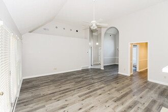 9336 Starcross Ave in Cordova, TN - Building Photo - Building Photo
