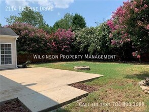 2114 Big Pine Dr in Matthews, NC - Building Photo - Building Photo