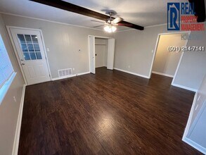 3211 Duke Ct in Little Rock, AR - Building Photo - Building Photo