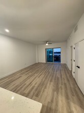 26 NW 31st St, Unit A3 in Miami, FL - Building Photo - Building Photo