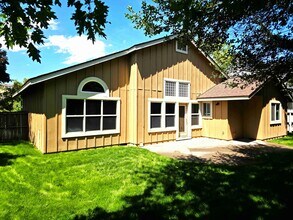 6244 Sunrise Meadows Loop in Reno, NV - Building Photo - Building Photo