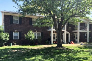 631 Broadmoor Dr Apartments