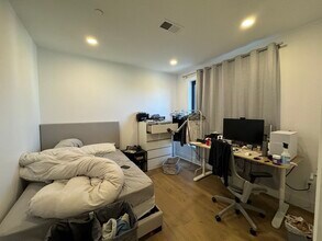 30 Penniman Rd, Unit 307 in Boston, MA - Foto de edificio - Building Photo