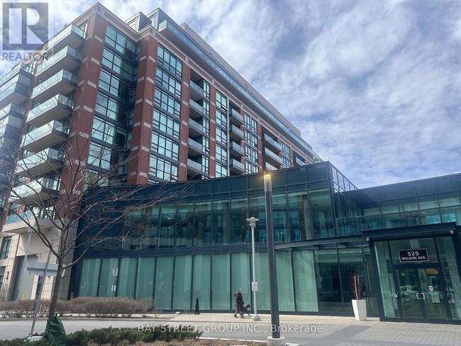 525-525 Wilson Ave in Toronto, ON - Building Photo - Building Photo