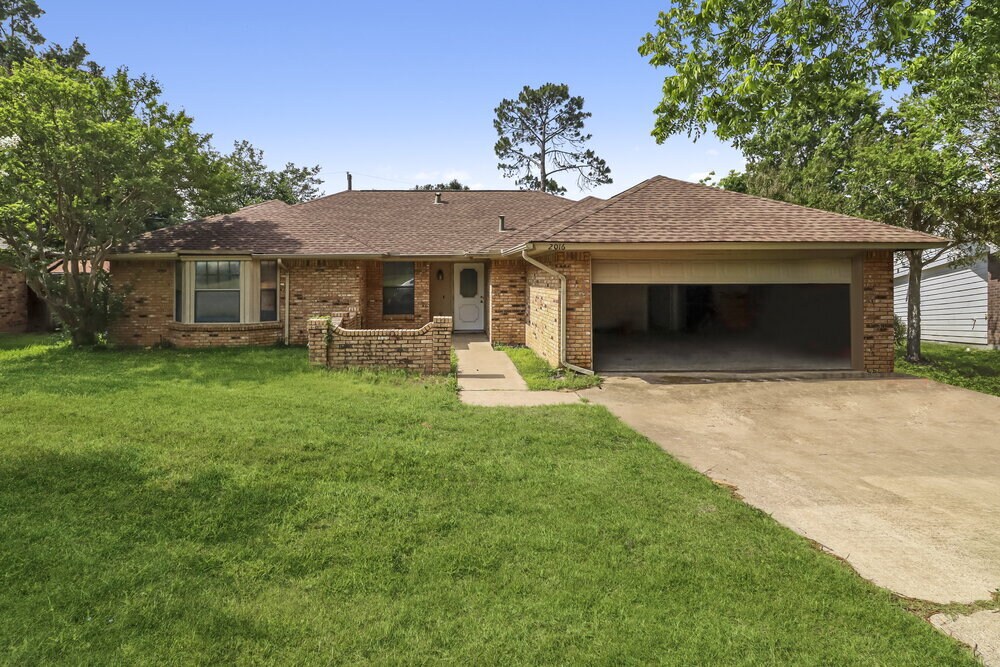 2016 Chantilly Ct in Arlington, TX - Foto de edificio