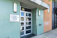 Flower Market Lofts in San Francisco, CA - Foto de edificio - Building Photo