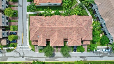 4208 Dixie Hwy in Oakland Park, FL - Foto de edificio - Building Photo