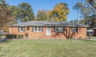 128 Marion Dr in Chesapeake, VA - Building Photo