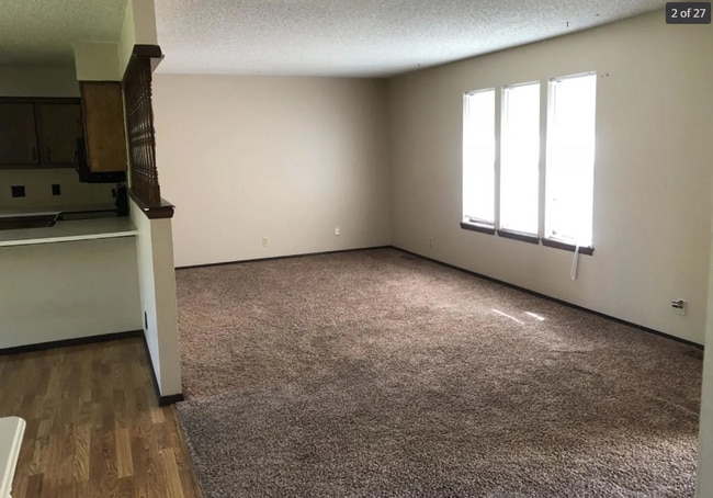 property at 5736 E Croyden St