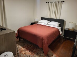 3586 Walnut Grove Rd in Memphis, TN - Building Photo - Building Photo