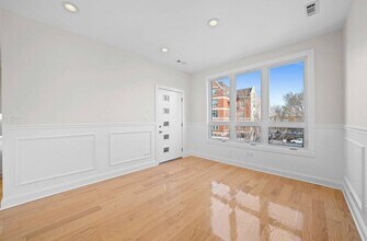 2811 W Jackson Blvd in Chicago, IL - Building Photo - Building Photo
