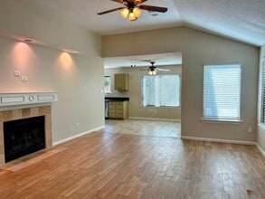 31 Barnstable Pl in Spring, TX - Building Photo - Building Photo